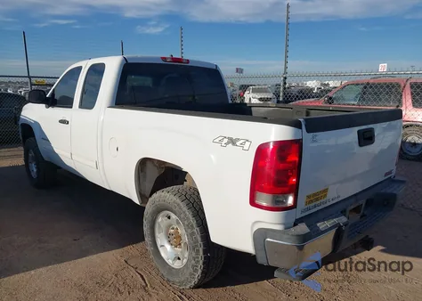 2010 GMC Sierra 2500Hd Sle z USA, uszkodzony, nr VIN 1GT5K0BG3AZ271299